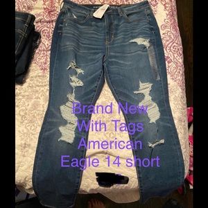 NWT: American Eagle skinny Jeans